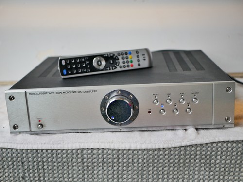 Amplifier musical - ,