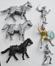 Lot de 6 Figurines CHEVAUX /