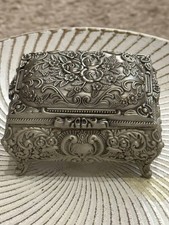 Ancienne boîte à bijoux en