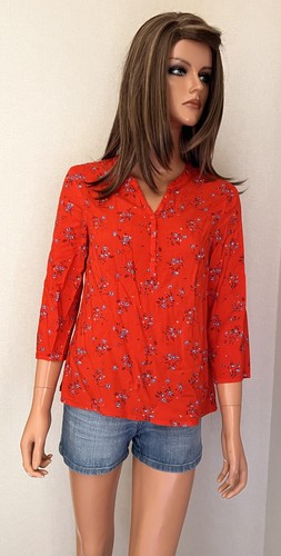 Blouse rouge avec petites