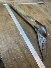 Sapie décorée ancien Outil