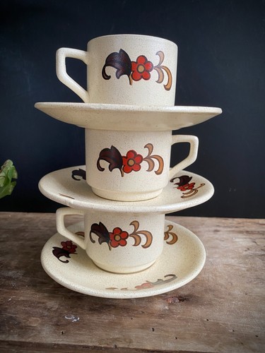Lot tasses en grés - 3,