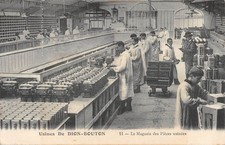 Old postcard 92 puteaux / factory of dion button / the store of pieces factories