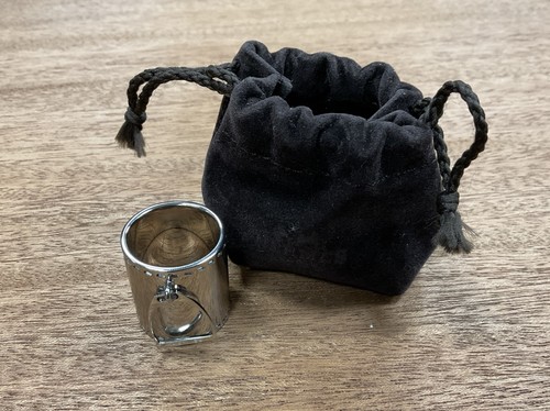 Très joli attache foulard - très,