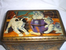 BOITE A GATEAUX ANCIENNE EN TOLE A DECOR DE CHIEN ET CHATS
