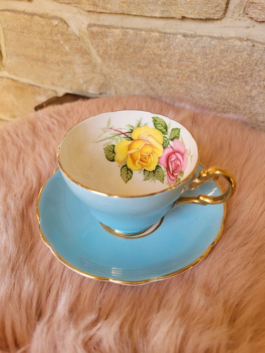 Ancienne tasse soucoupe - ancienne, et