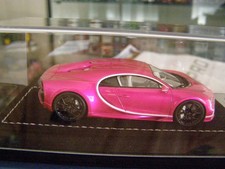 1/43 BUGATTI Chiron flash pink