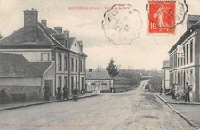 CPA 61 MOULINS LA MARCH / RUE ROBERGEL