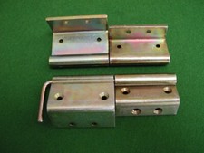 Jeu de charnières de meuble