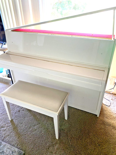 Yamaha console piano and - m1-a,
