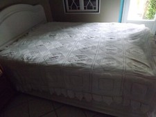 couvre lit au crochet, 2.40 m