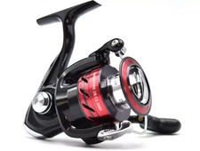 NEW! DAIWA SWEEPFIRE CS Sea Course Freshwater Fishing Spinning Reel ALL SIZES