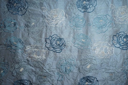 Tissu soie sauvage brodée - tissu,