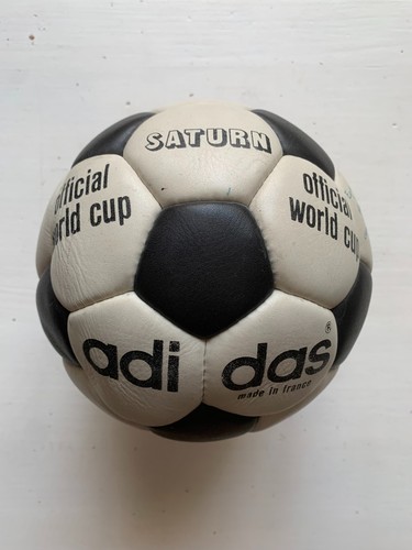 Adidas saturn official - adidas,