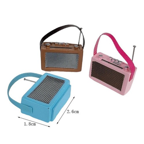 Mini radio miniature - , à