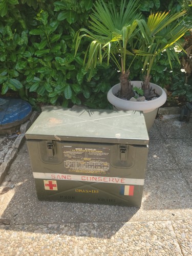 Malle militaire française