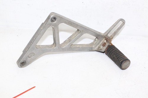 Platine repose pied passager - platine,