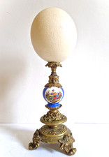 Rare porte perruque/chapeau Napoléon III, bronze, porcelaine et oeuf d'autruche.