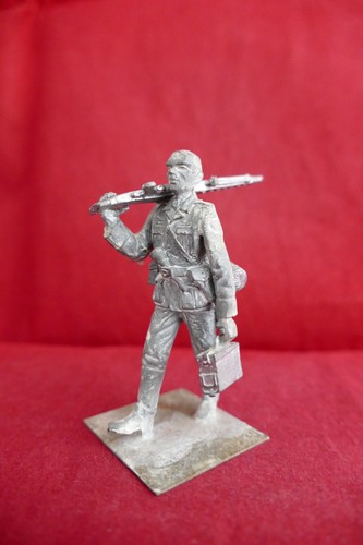 Soldat plomb allemand - allemand, avec