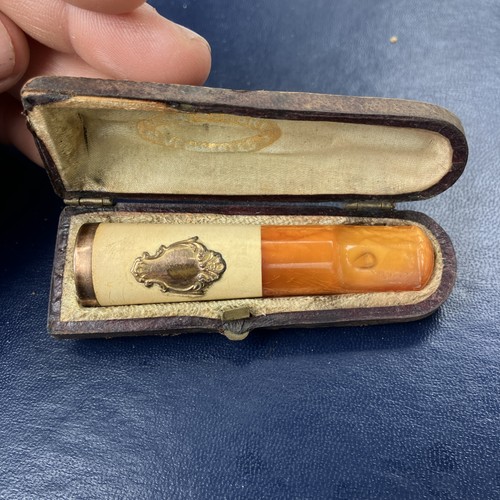 Ancien fume cigarette smoke - fume,