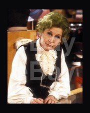 Êtes-Vous Servi (TV) Mollie