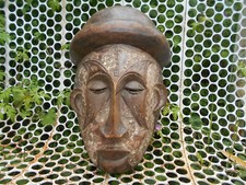 Ancien masque africain en bois