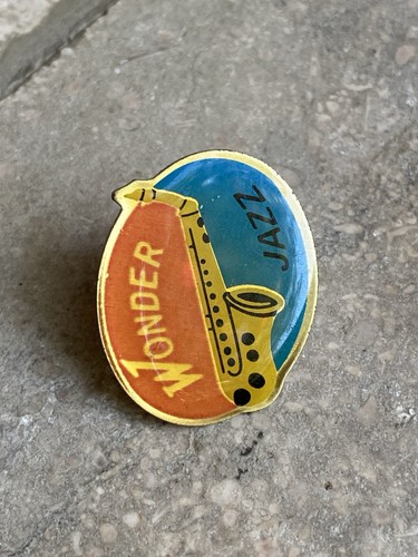 Pin wonder jazz saxophone - wonder,