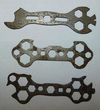 3 x ANCIENNE CLE PLATE JBK