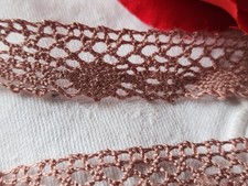 Dentelle vintage rose poudré