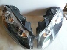 Phares gauche et droit HELLA