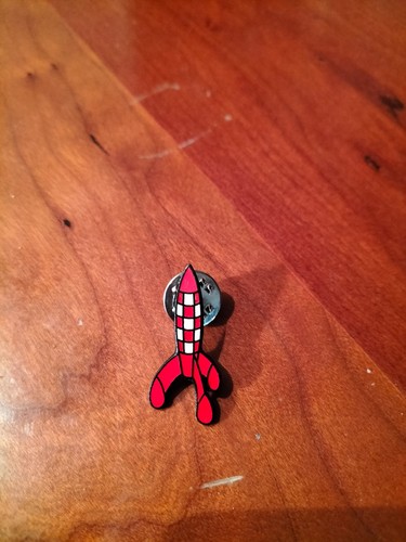 Tintin pins fusee objectif - tintin,