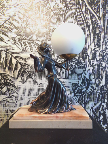 Lampe femme - femme, au