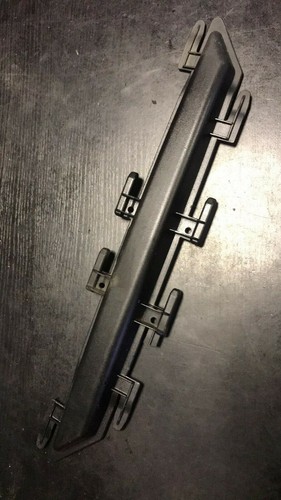 Cache panneau boîtier