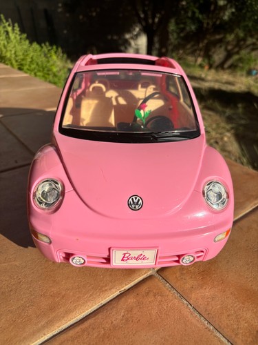 Voiture rose toit ouvrant - a,