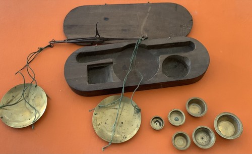 Ancienne balance peser - balance,