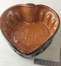 Ancien moule en terre cuite