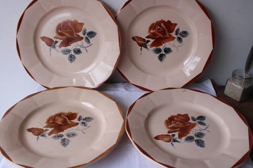 Assiettes plates - 4,