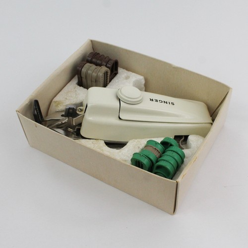Vintage singer boutonnière - vintage,