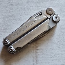 LEATHERMAN WAVE MULTI TOOL PLIERS KNIFE W/ SAW SCISSORS 831846