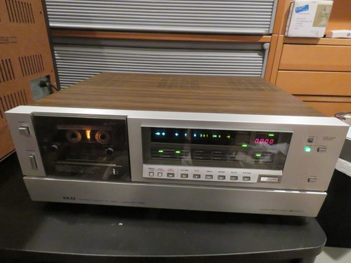 Akai cassette deck - akai,