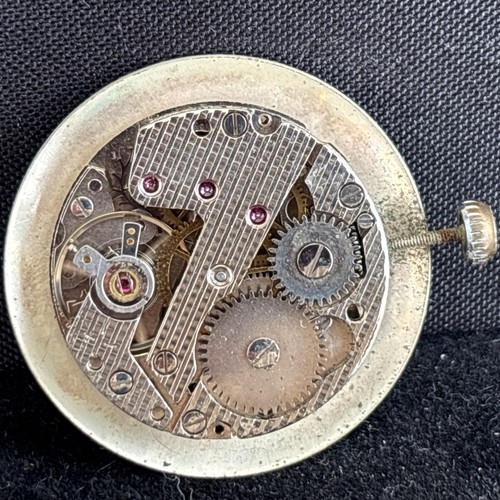 Mouvement montre mécanique - mouvement,