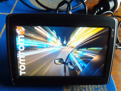 Gps tomtom live modele - tomtom, 825