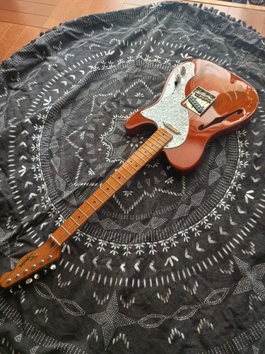 Guitare électrique squier - électrique,