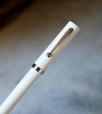 ELEGANT STYLO PLUME SHEAFFER