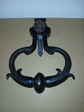 Authentique heurtoir de porte  très ancien en fonte