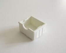 Playmobil (R643) MODERN HOUSE - White Wicker Basket Bathroom Furniture 5330