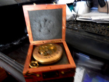 BOUSSOLE MARINE AVEC CADRAN SOLAIRE EN LAITON POLI NEUVE DANS SA BOITE EN BOIS