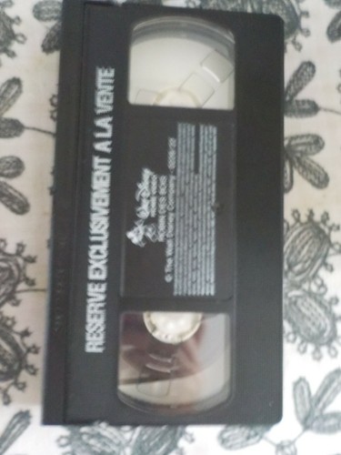 Vhs robin des - vhs,
