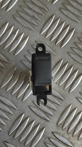 Commande bouton lève - , vitre