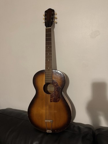 Guitare acoustique vintage